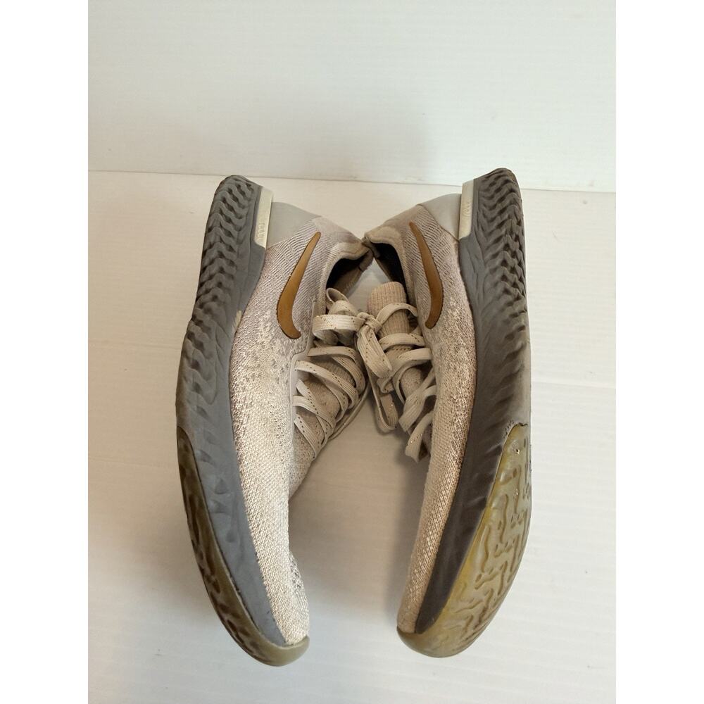 Nike Epic React Flyknit Women's Size 8 Running Shoes - Picture 4 of 8